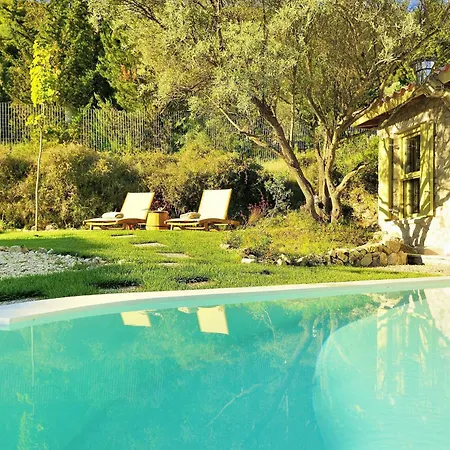 Villa Mounty Island