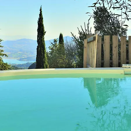 Villa Mounty Island
