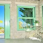 Mounty Island Villa *