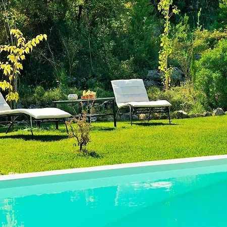 Mounty Island * Lazaráta